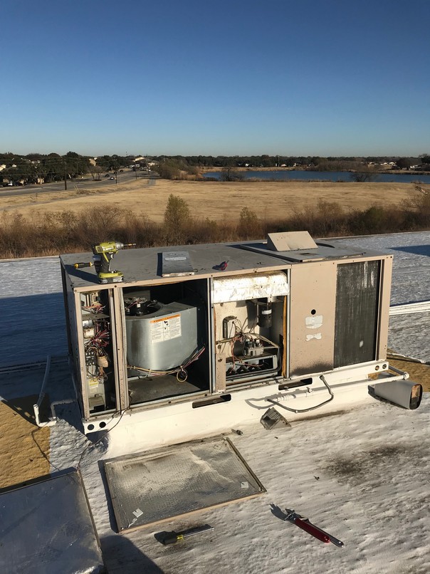 Carrollton Commercial HVAC Rooftop Install